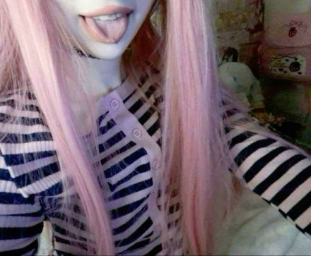 Yourgoodgirl, 18, Romania