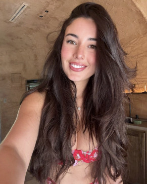 Cynthia Hales, 29, United States