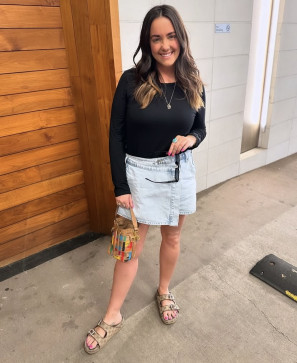 Bella, 36, United States