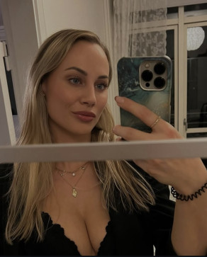 Nora, 32, United States