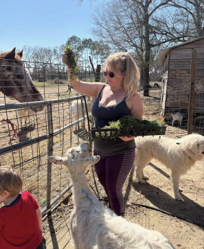 Pretty Maxim, 34, United States
