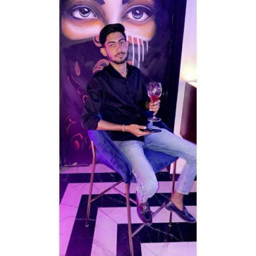 Rinku, 25, India