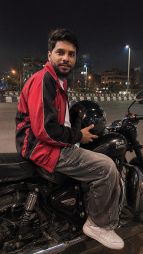 SalimMalik Razvi, 29, India