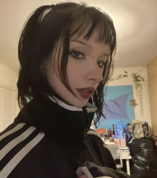 Ani, 21, Romania