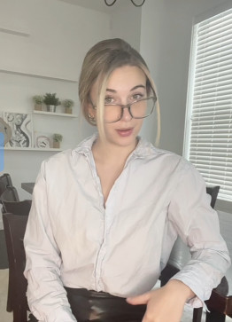 Emily, 34, United Kingdom