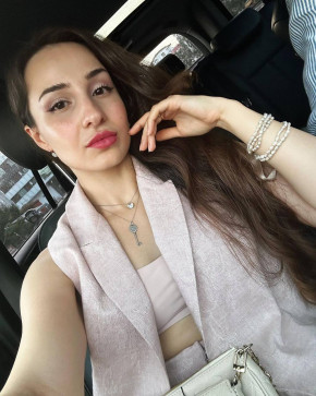 Nana, 28, Jordan