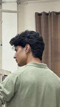 Dizznuts, 18, India