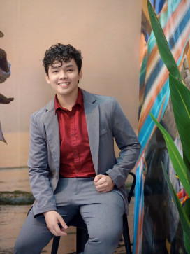 Robi, 27, Philippines