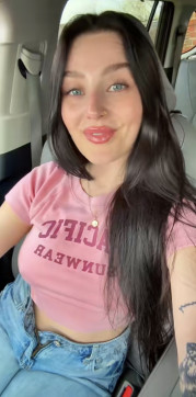 Kira, 29, United States