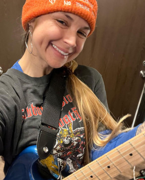 Delia Bryant, 36, United States