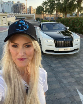 Evan Kate, 33, United Kingdom