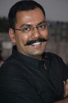 Avadhoot Khambhalika, 18, India