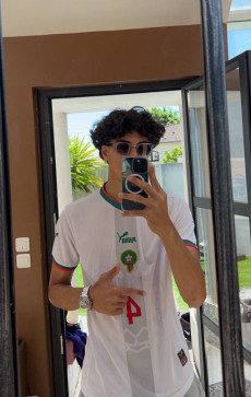 Renoi, 18, Canada