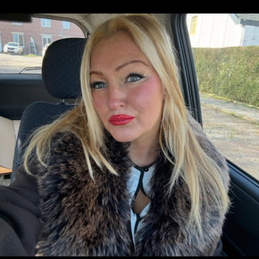 Floflo Perterence, 43, Germany