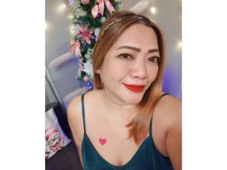 Selle, 49, Philippines