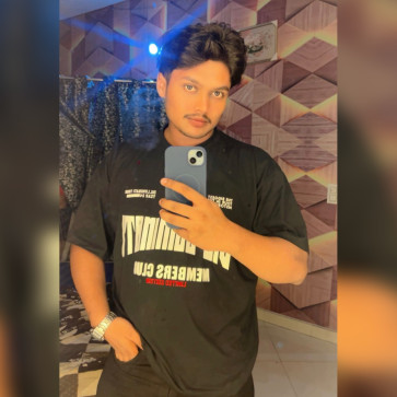 Karan, 20, India