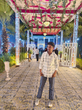 Deepak Kuswah, 18, India