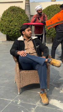Sameer Khan, 19, India
