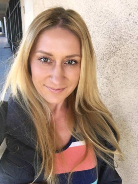 AnneW, 39, United States