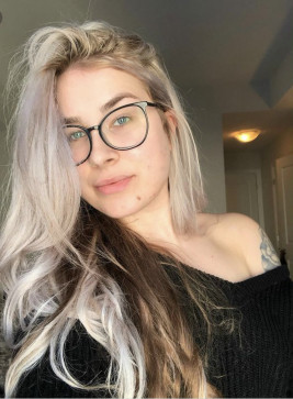 Alice Rose, 18, United States