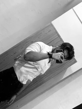 Red Flag, 25, India