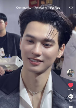 Dean Min, 24, Philippines