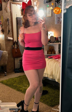 Savannah Henderson, 30, United States