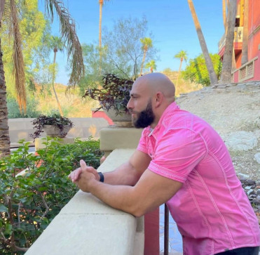 James, 42, United Kingdom