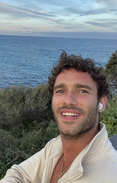 Luis, 25, United Kingdom