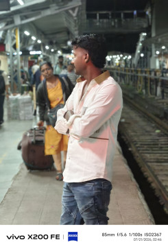 Inamul Shaikh, 18, India