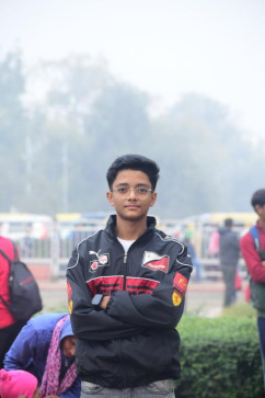 Gsgd Gdhhd, 18, India