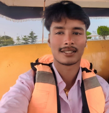 Hemant Singh, 18, India