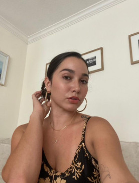 Roselett, 32, United States