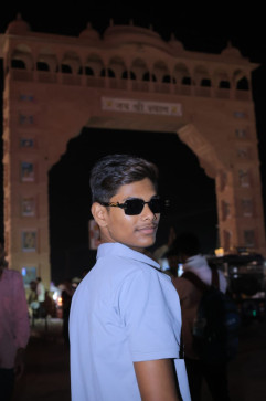 Deepak Kashyap, 19, India