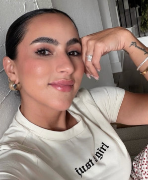 Josie, 32, United States