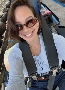 Daisy Owen, 35, Canada