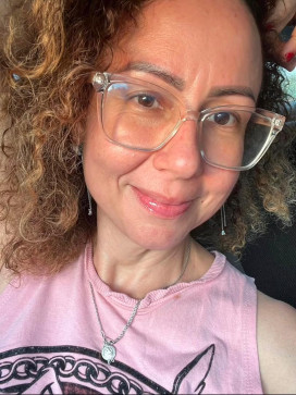 Clara, 32, United States