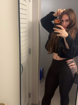 Michelle Schuch, 30, United States