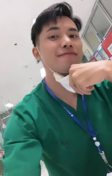 Klahan Alejandro, 31, United Kingdom