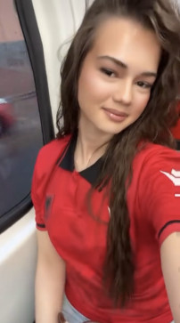 Erisa, 21, Albania