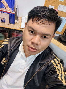 Kris, 30, Philippines
