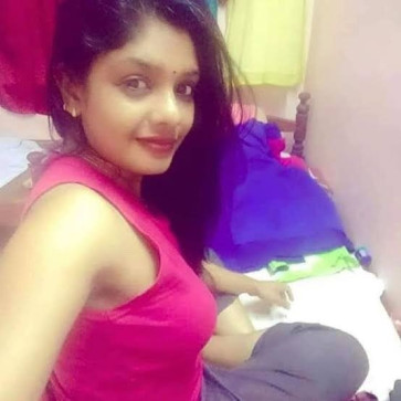 Thanus, 25, Sri Lanka