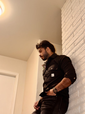 Stranger, 23, Canada