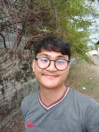 Imannuel, 20, Indonesia