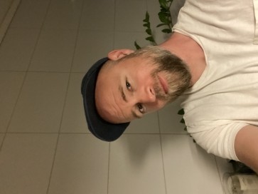 Fredrik, 35, Sweden