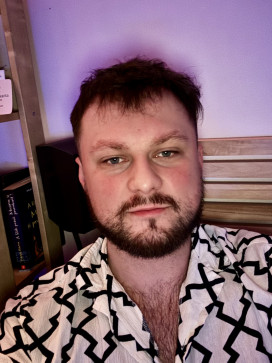 V, 29, Germany