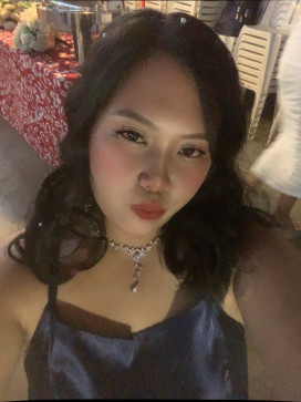 Adi, 18, Pitcairn