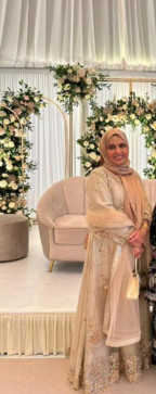 Shanaz, 58, United Kingdom