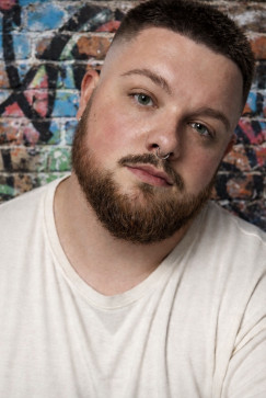 K, 28, United Kingdom