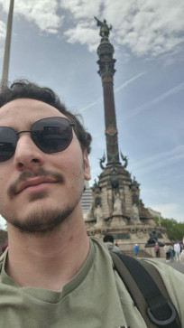 Charles, 27, France